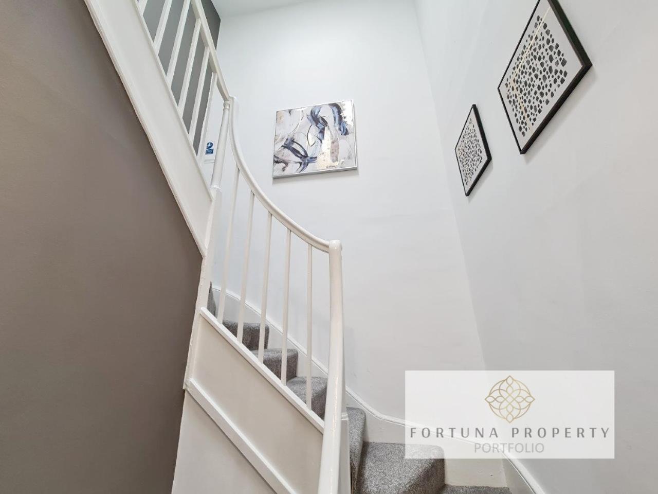 Margaret'S Loft By Fortuna Property Cheltenham Exterior photo