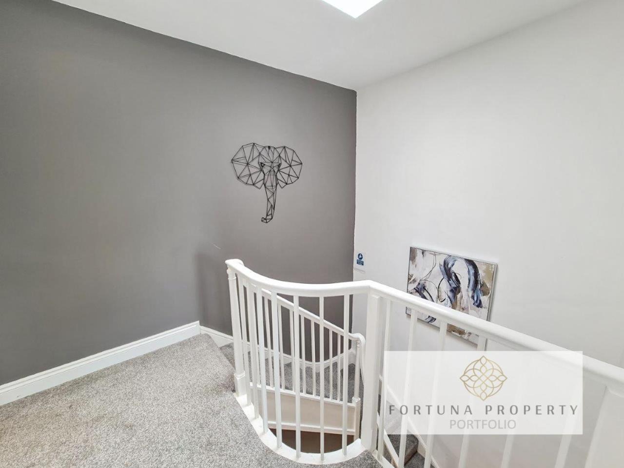 Margaret'S Loft By Fortuna Property Cheltenham Exterior photo