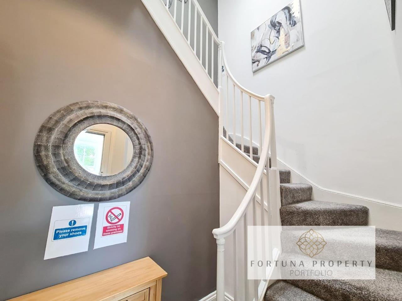 Margaret'S Loft By Fortuna Property Cheltenham Exterior photo